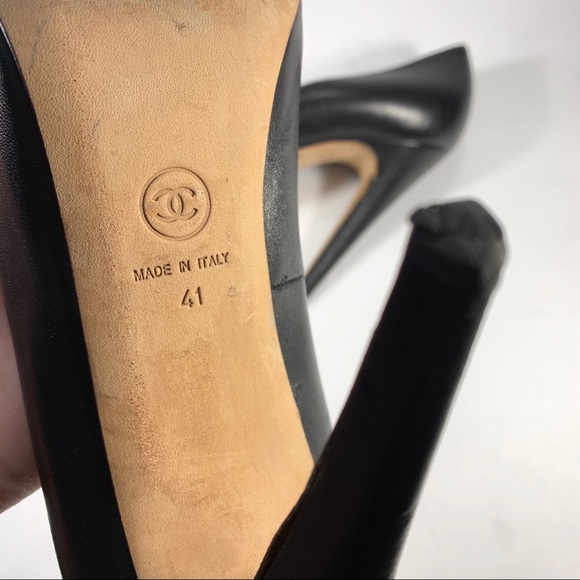Authentic Chanel CC Black cap toe platform pump - Picture 6 of 8